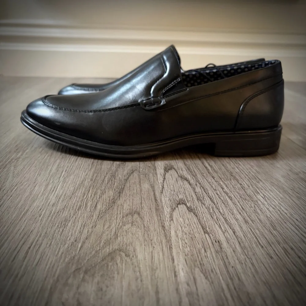 NEW Perry Ellis Konrad Plain Toe Loafer